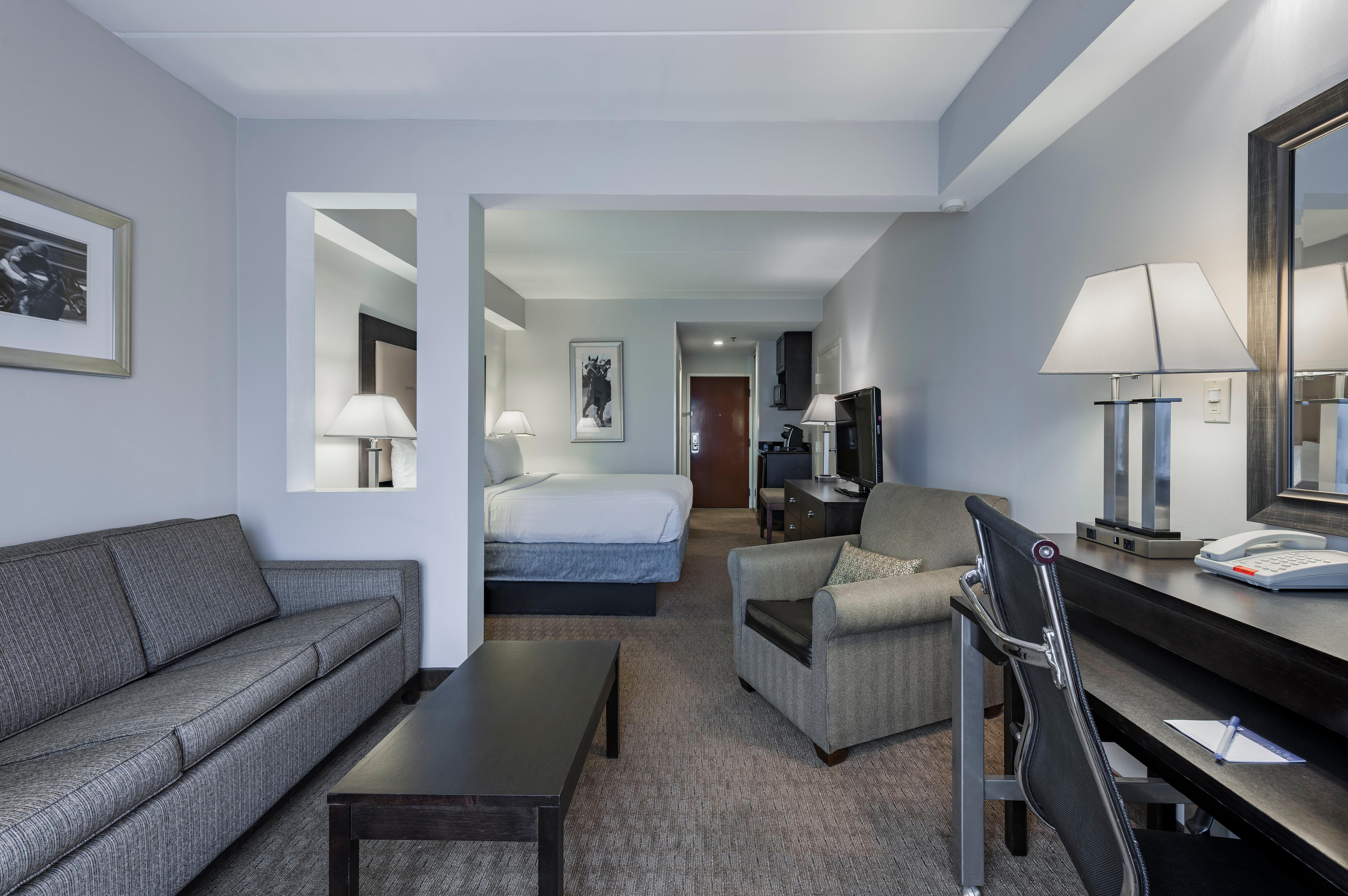 Holiday Inn Express & Suites Laurel Lakes By Ihg Exterior foto